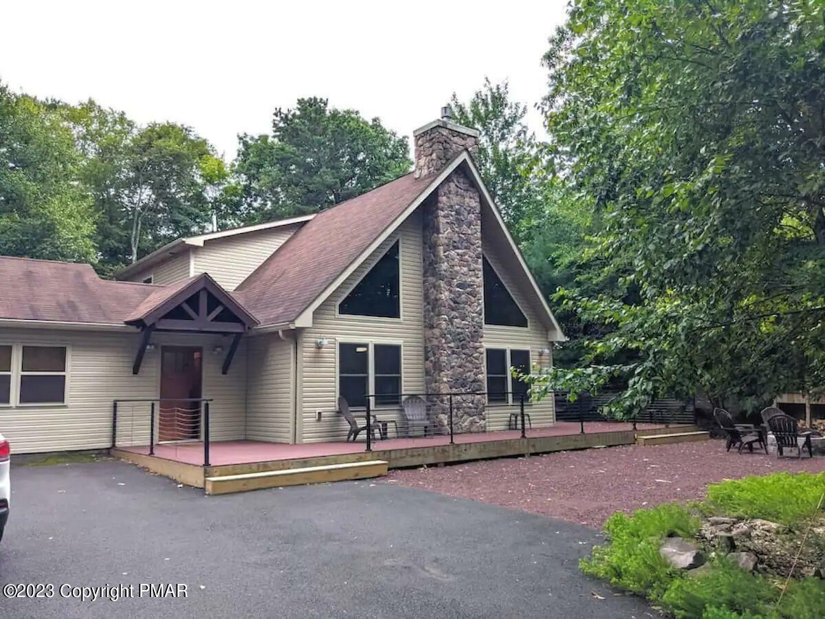 Property Photo: 29 Estates Drive PA 18624