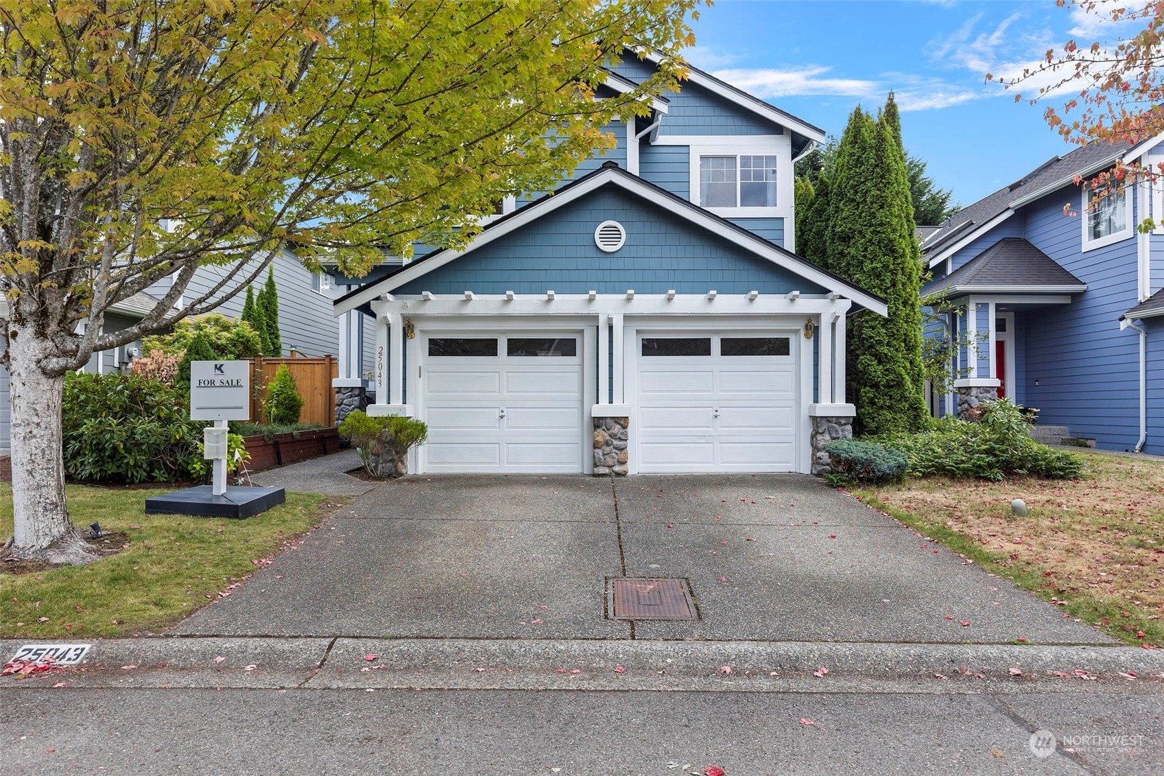 Property Photo: 25043 SE 43rd Way WA 98029
