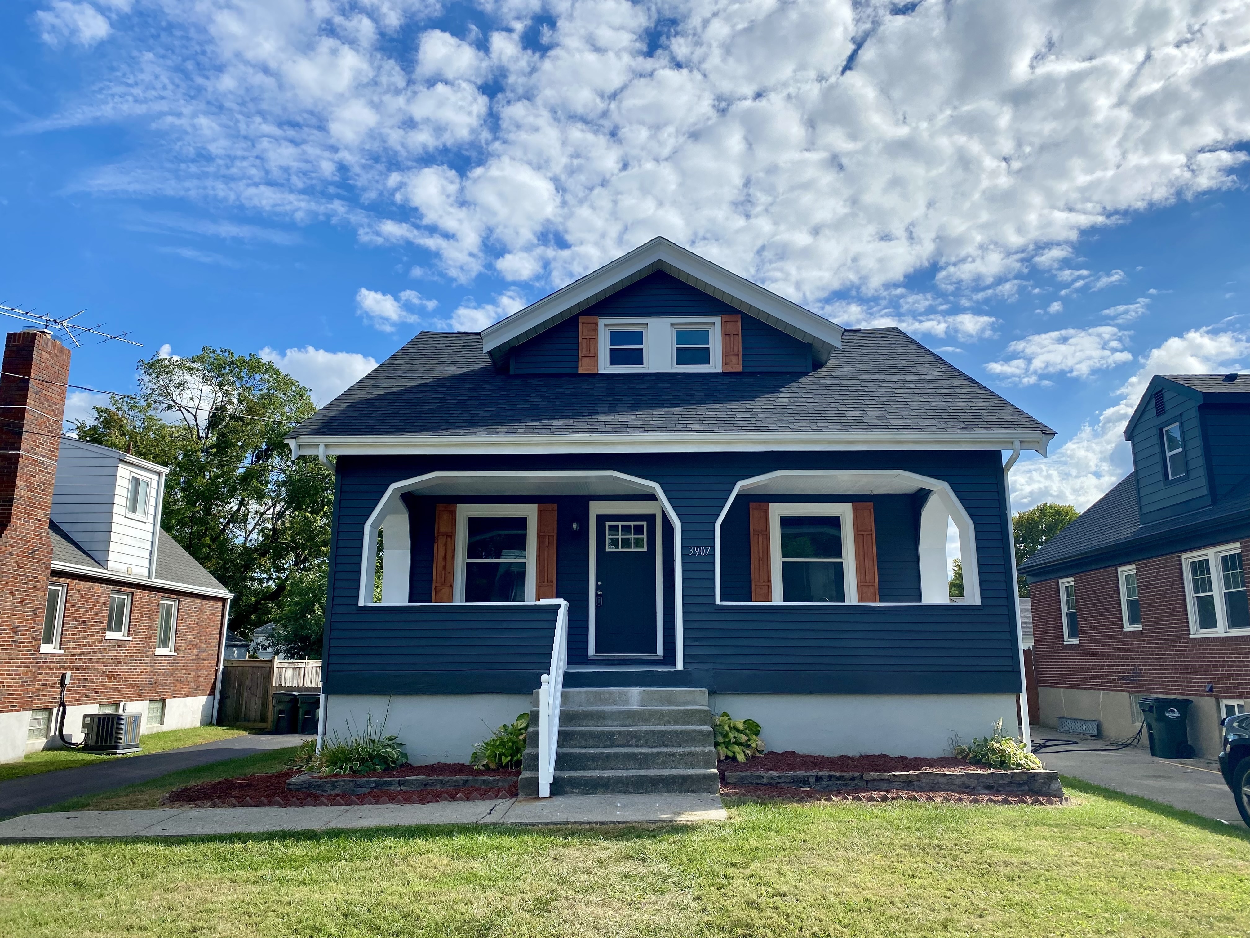 Property Photo: 3907 Lansdowne Avenue OH 45236