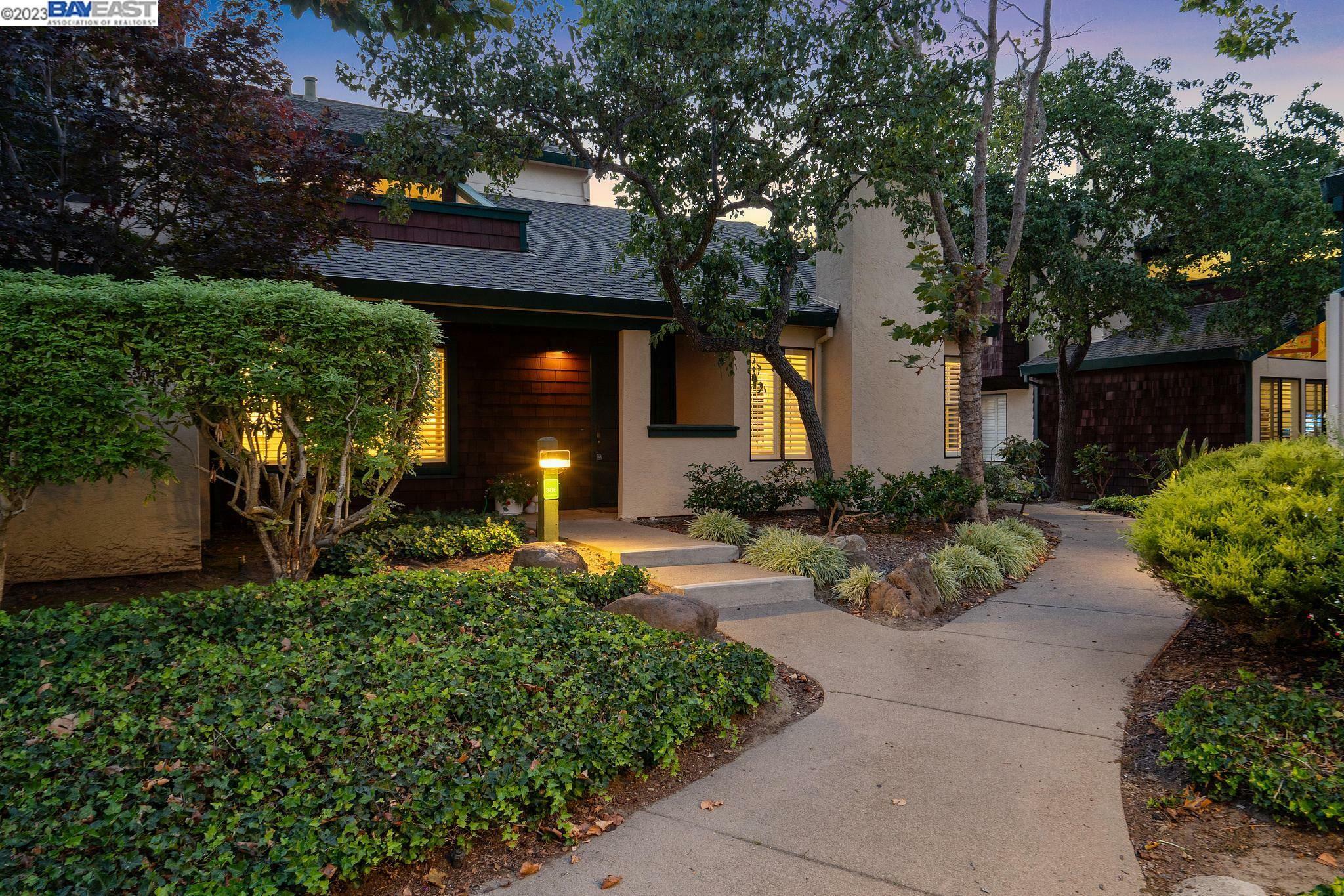 Property Photo:  306 Lagunaria Ln  CA 94502 