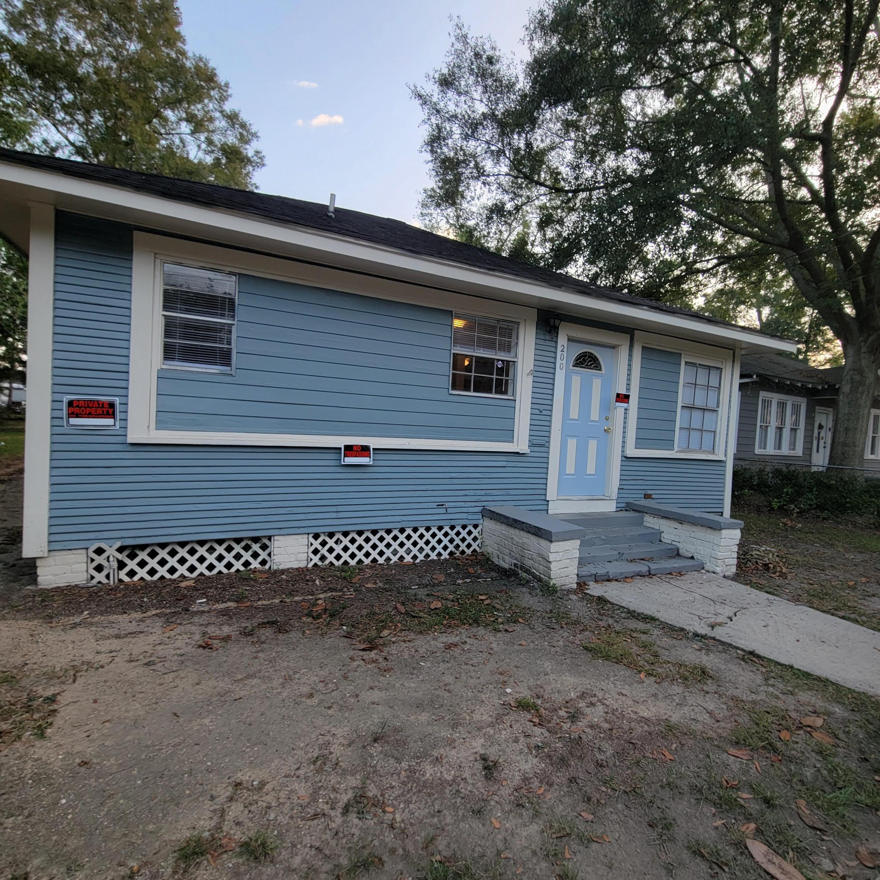 Property Photo:  200 Columbia St.  MS 39401 