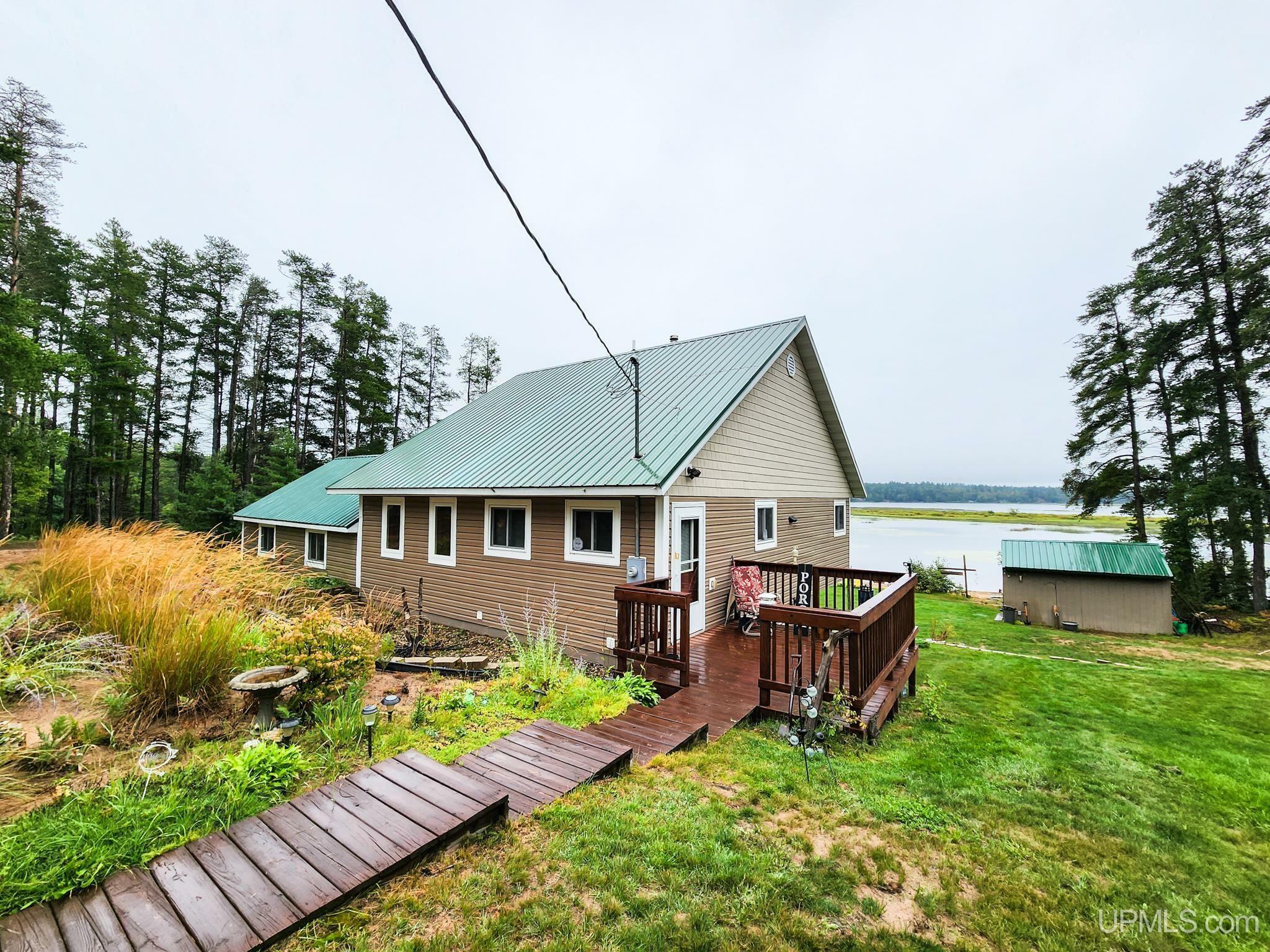 Property Photo:  2597 Co Road Ggt Red  MI 49849 