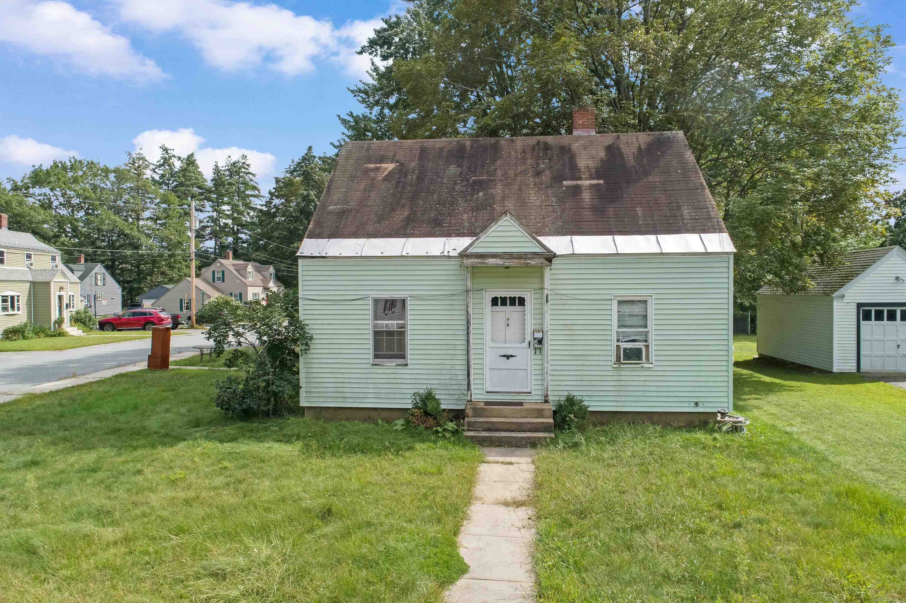 Property Photo:  4 Martha Street  NH 03743 