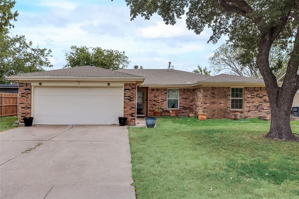 Property Photo: 3501 Hummingbird Drive TX 75052
