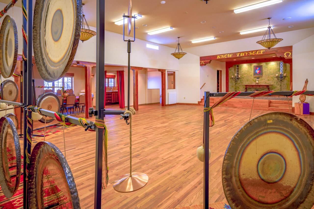 Property Photo:  522 Paseo Del Pueblo Norte  NM 87571 