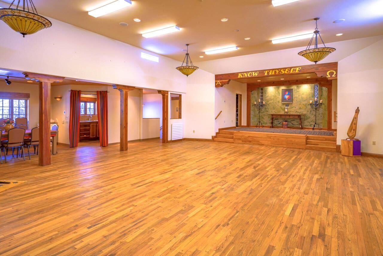 Property Photo: 522 Paseo Del Pueblo Norte NM 87571