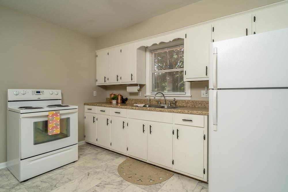 Property Photo: 1618 Pierce St VA 24401
