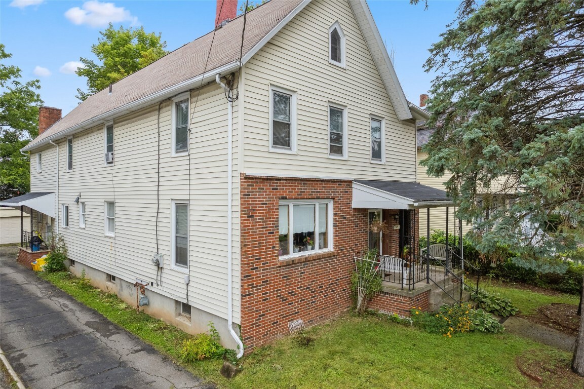 81 Murray Street  Binghamton NY 13905 photo