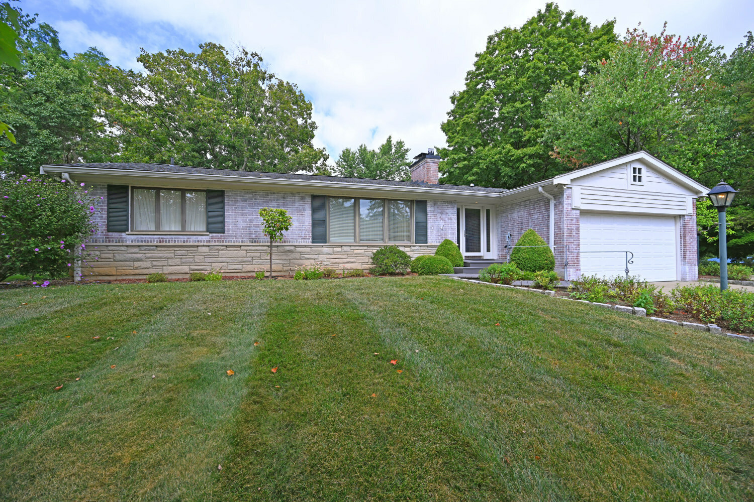 Property Photo:  7363 Commonwealth Dr  OH 45224 