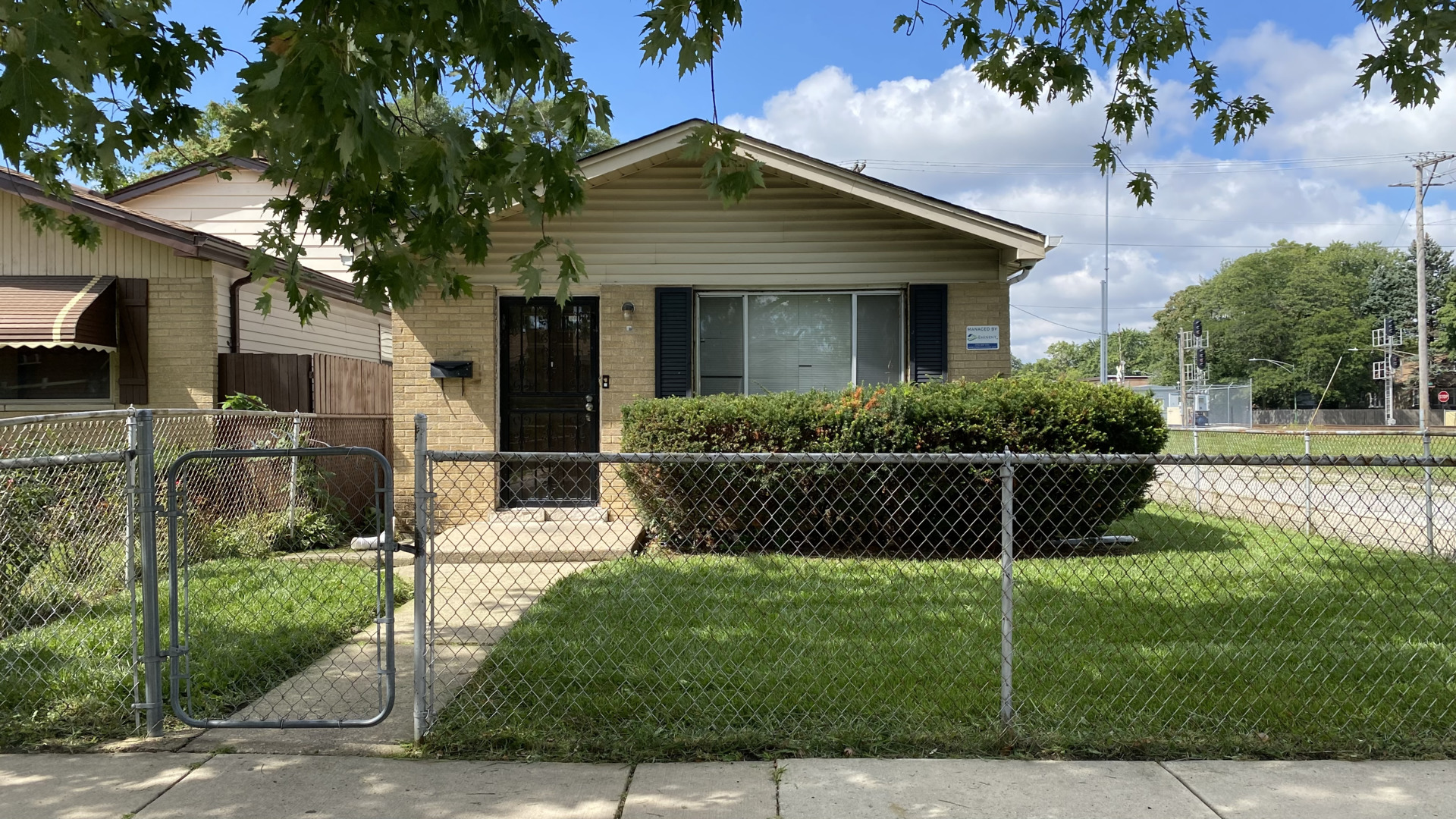 Property Photo:  8908 S May Street  IL 60620 