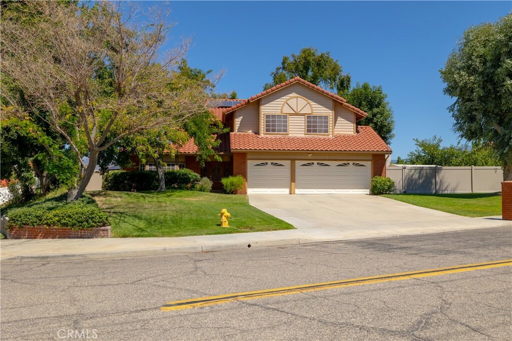 42022 Crest Drive  Hemet CA 92544 photo