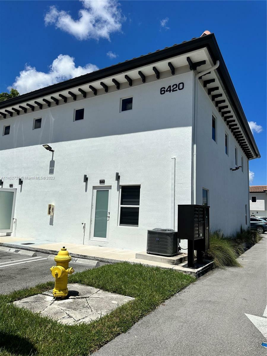 Property Photo: 6420 SW 139th Avenue Rd 303 FL 33183
