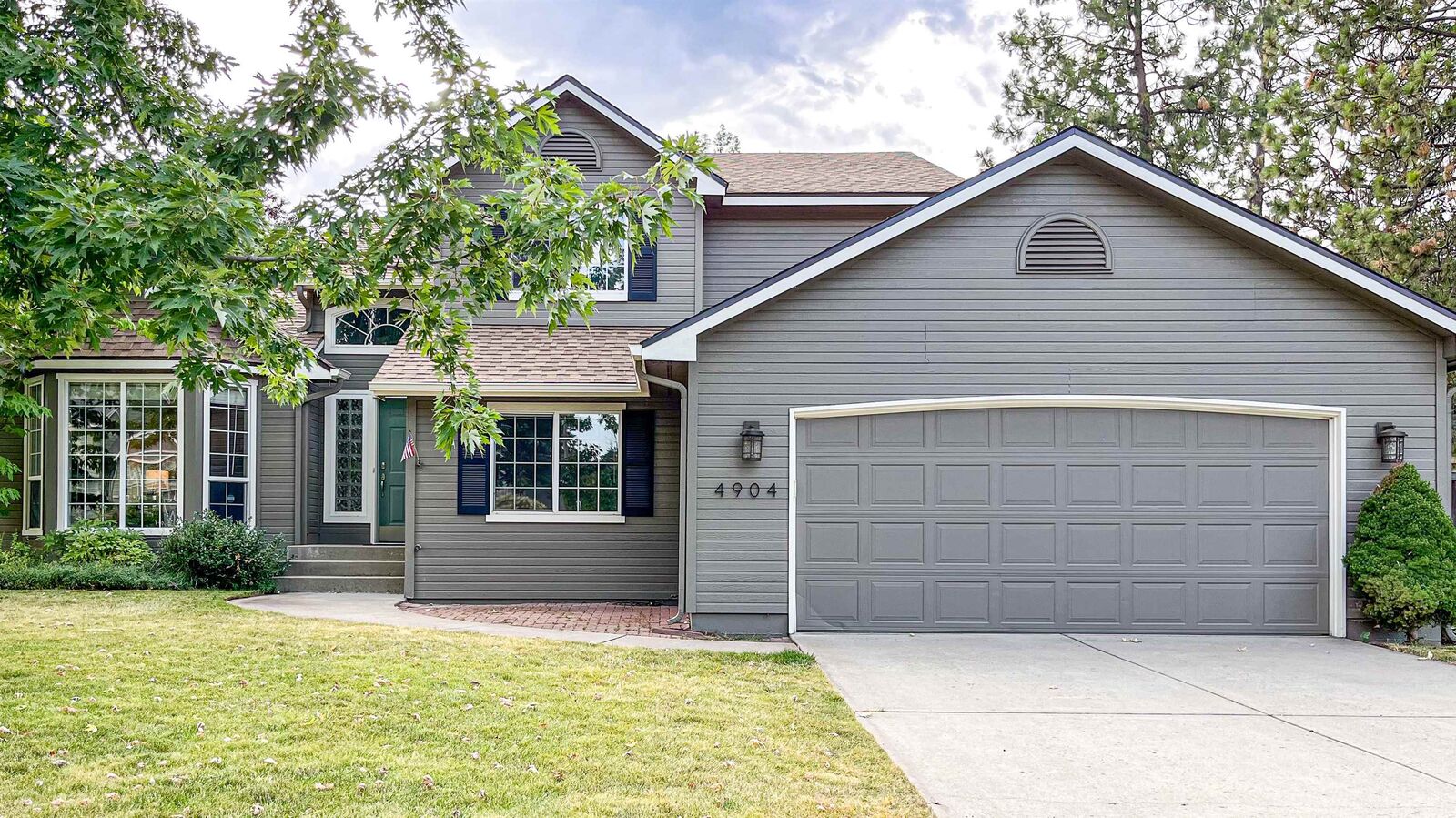 Property Photo: 4904 S Ferrall St WA 99223