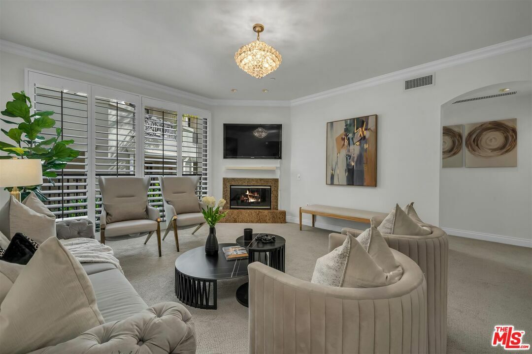Property Photo: 11847 Gorham Ave 316 CA 90049
