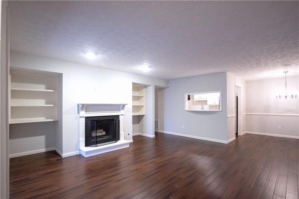 Property Photo: 305 Dunbar Drive GA 30338