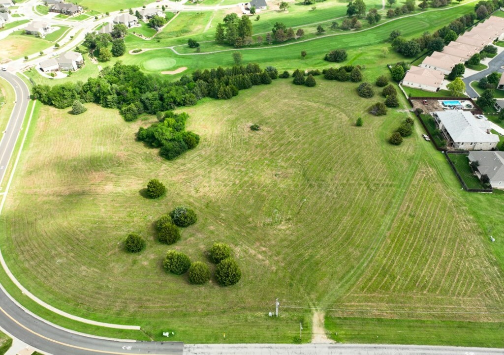 Property Photo: B1 L4 Cedar Point Pl KS 67401