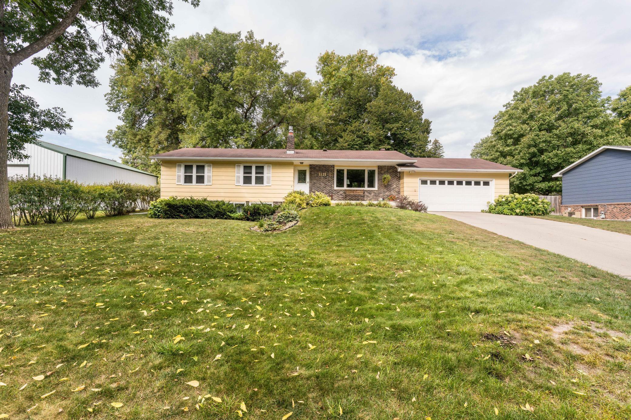 Property Photo: 1121 N Concord Street MN 56537