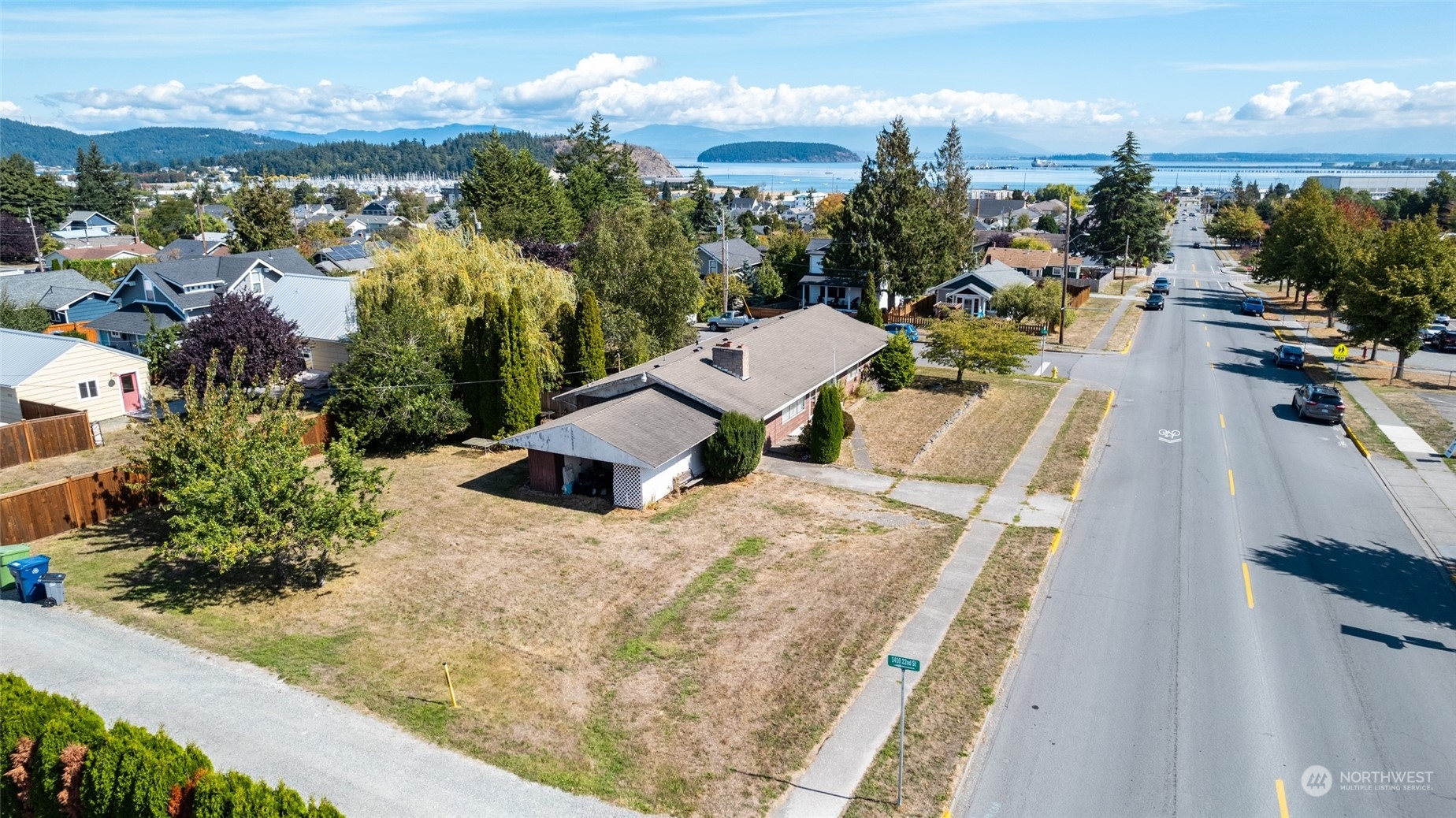 Property Photo:  1404 22nd Street  WA 98221 