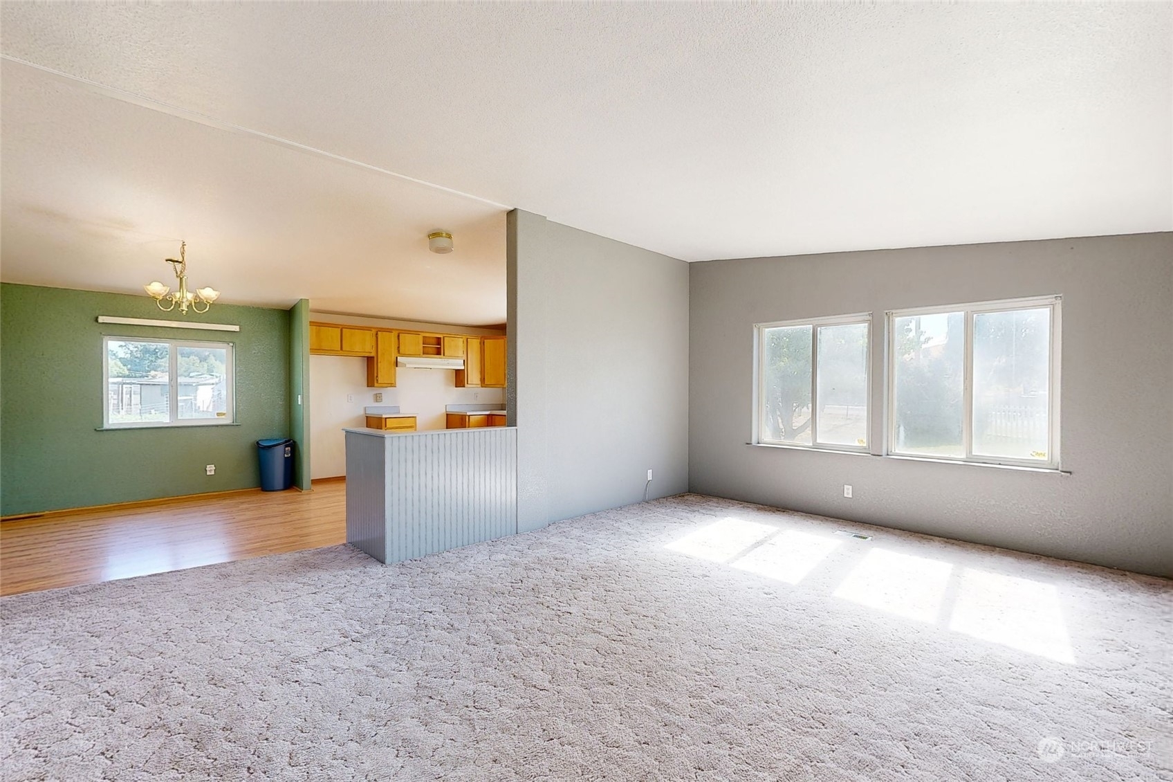 Property Photo:  605 E Seventh Street  WA 99361 