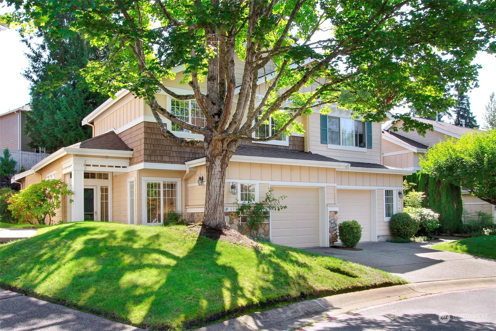 530 Elma Place NE  Renton WA 98059 photo