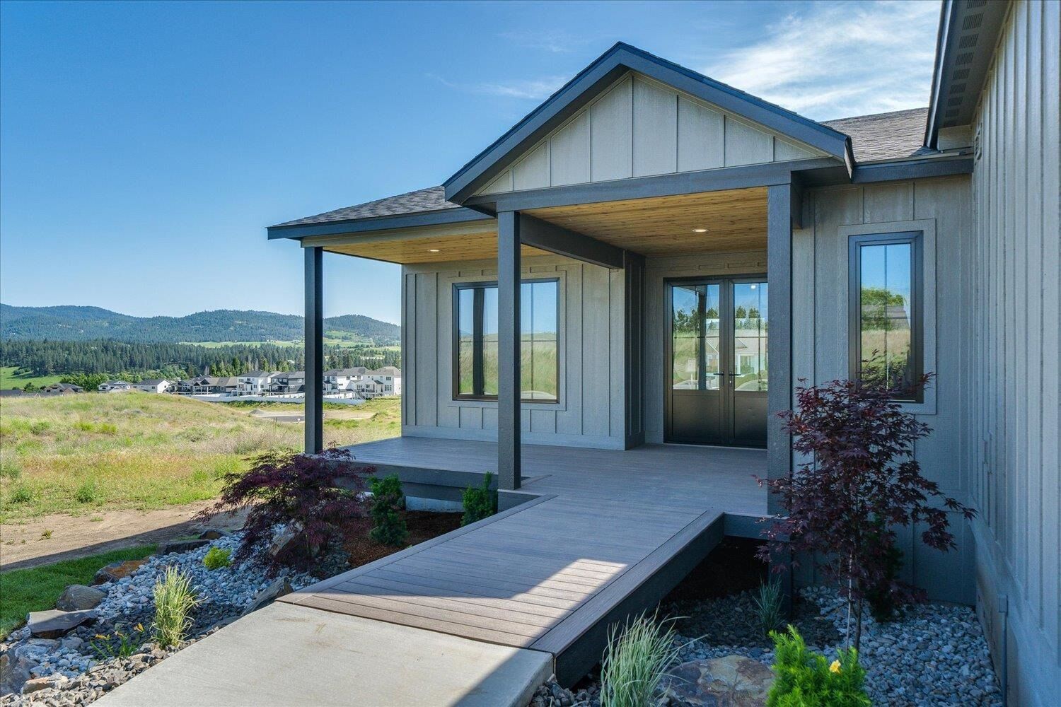 3 bed Greenacres home for sale 18008 E Apollo Rd, Greenacres, WA 99016