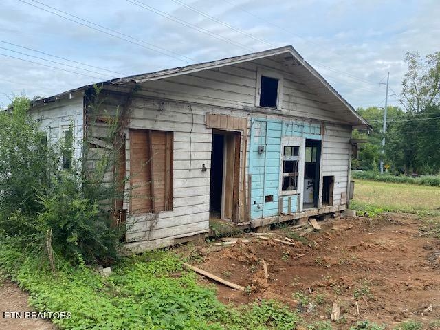 Property Photo: 1150 NE Lange St TN 37311