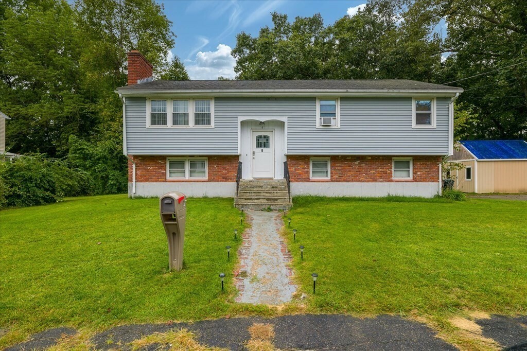 Property Photo: 6 Nancy Dr MA 01501