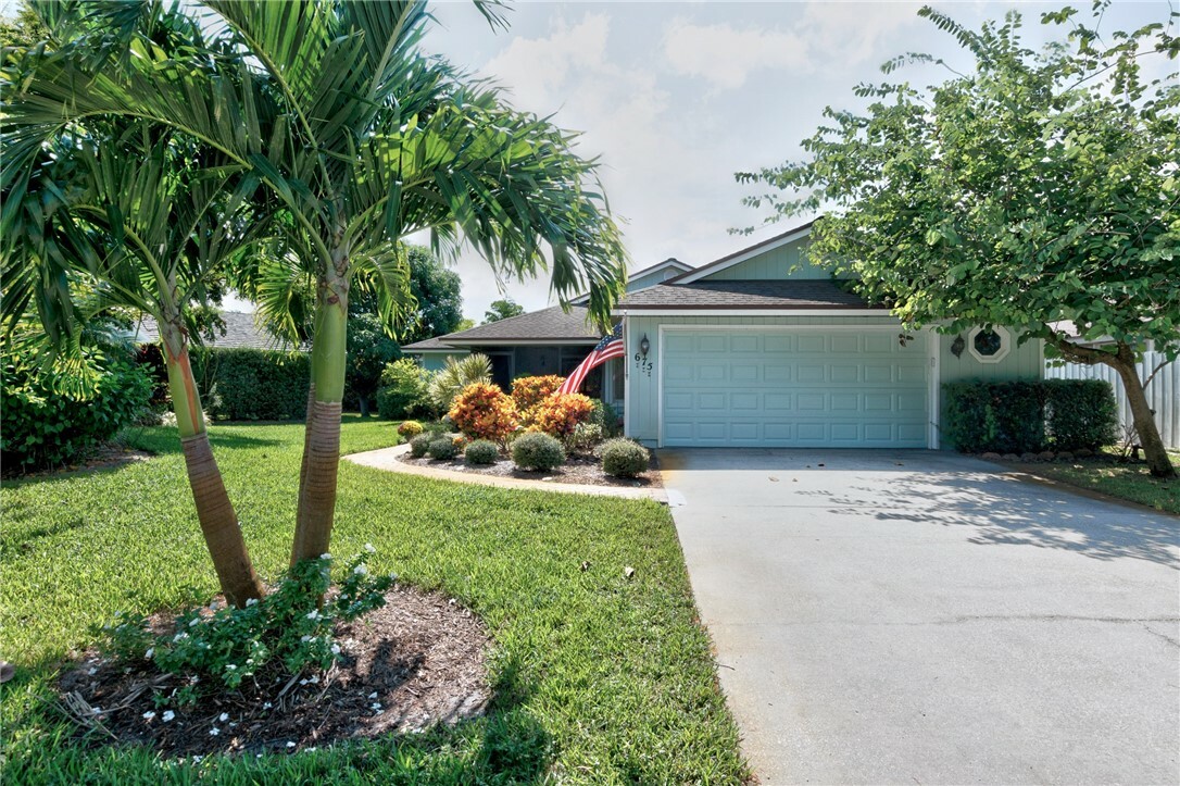 Property Photo:  675 Timber Ridge Trail SW  FL 32962 