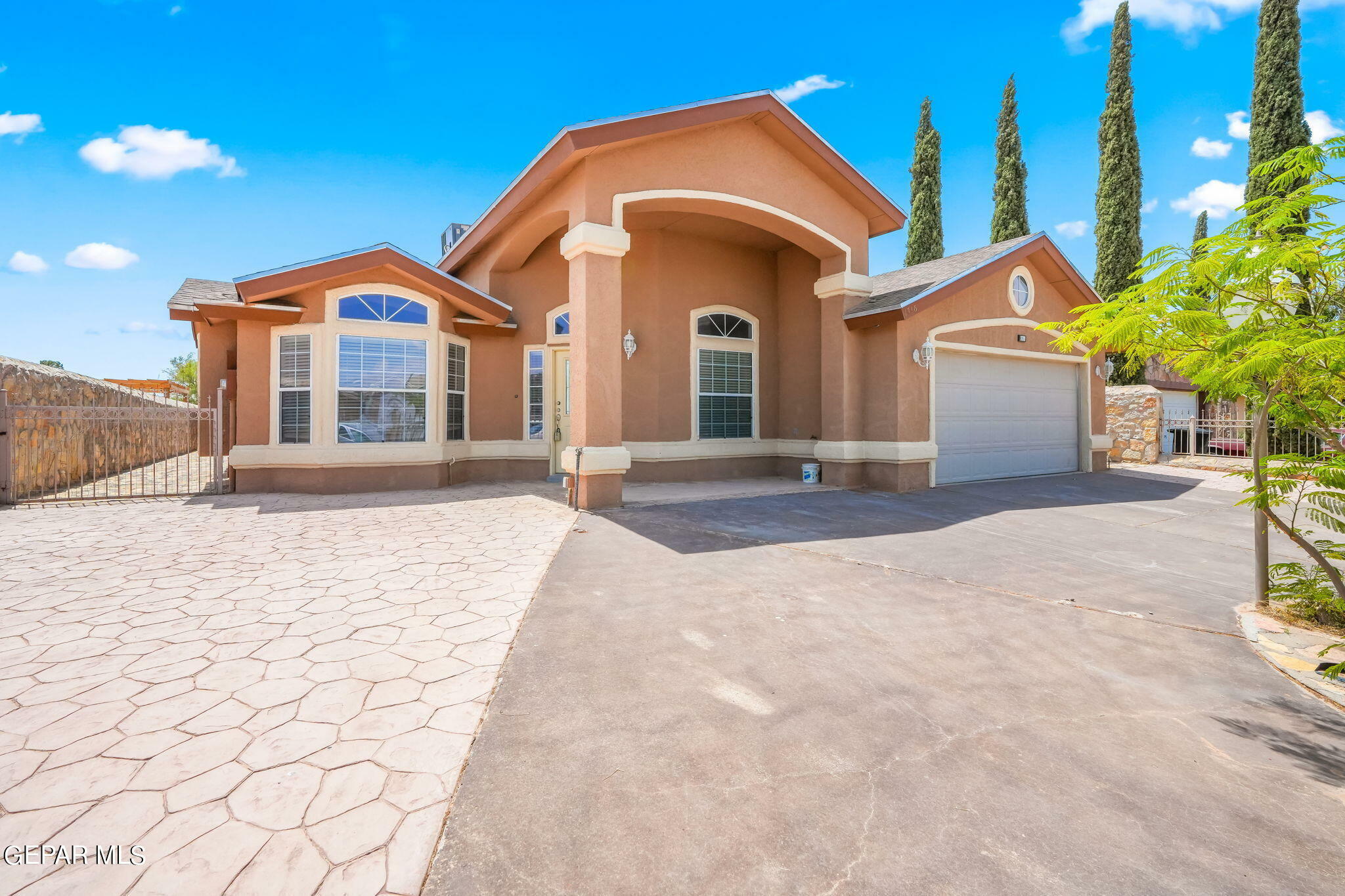 Property Photo: 1716 Catham Circle TX 79928