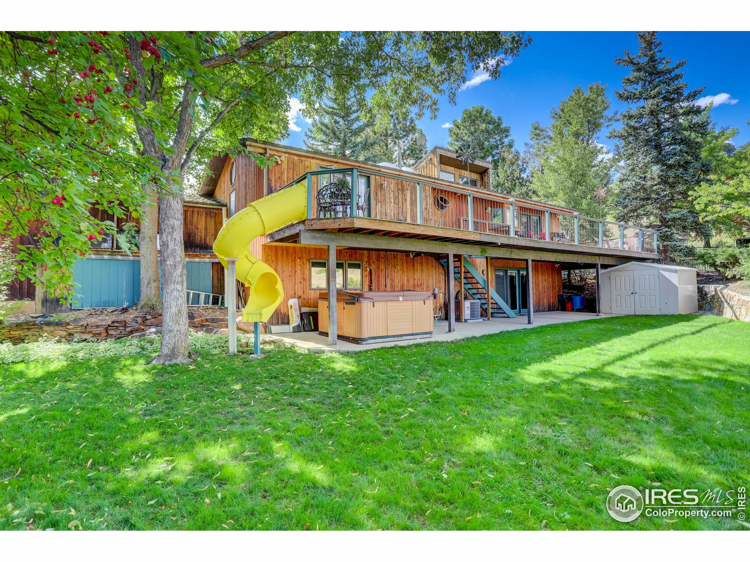Property Photo: 300 Hollyberry Ln CO 80305