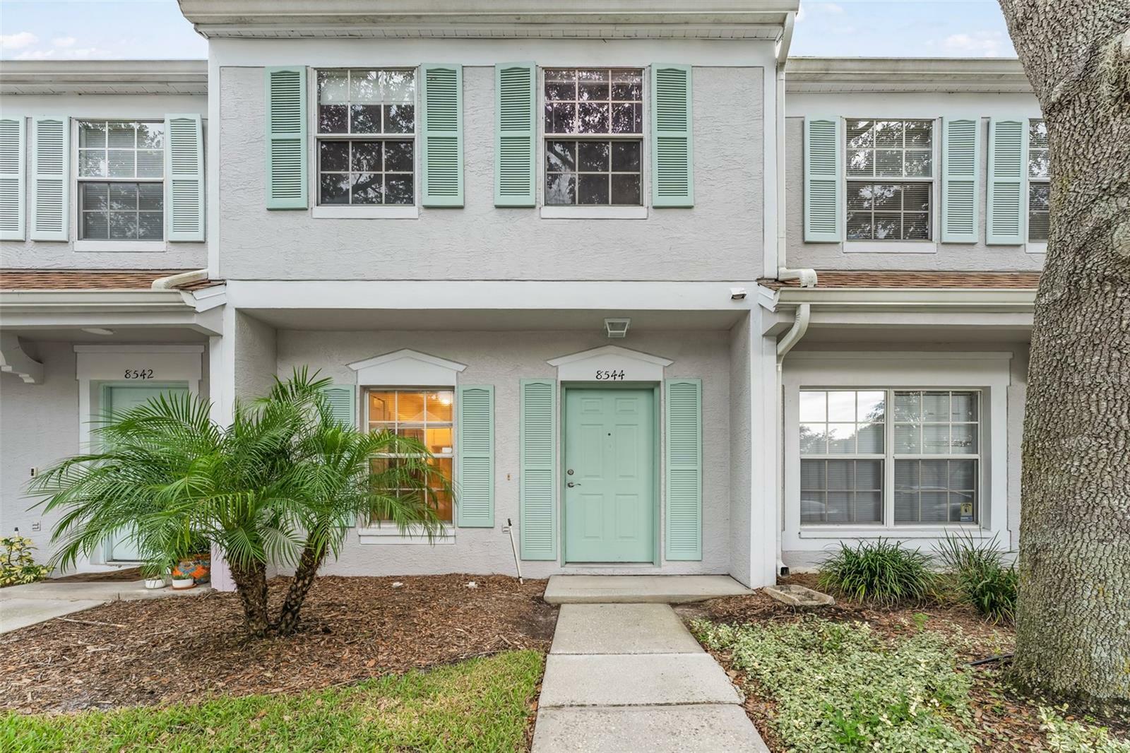 Property Photo:  8544 Hunters Key Circle  FL 33647 