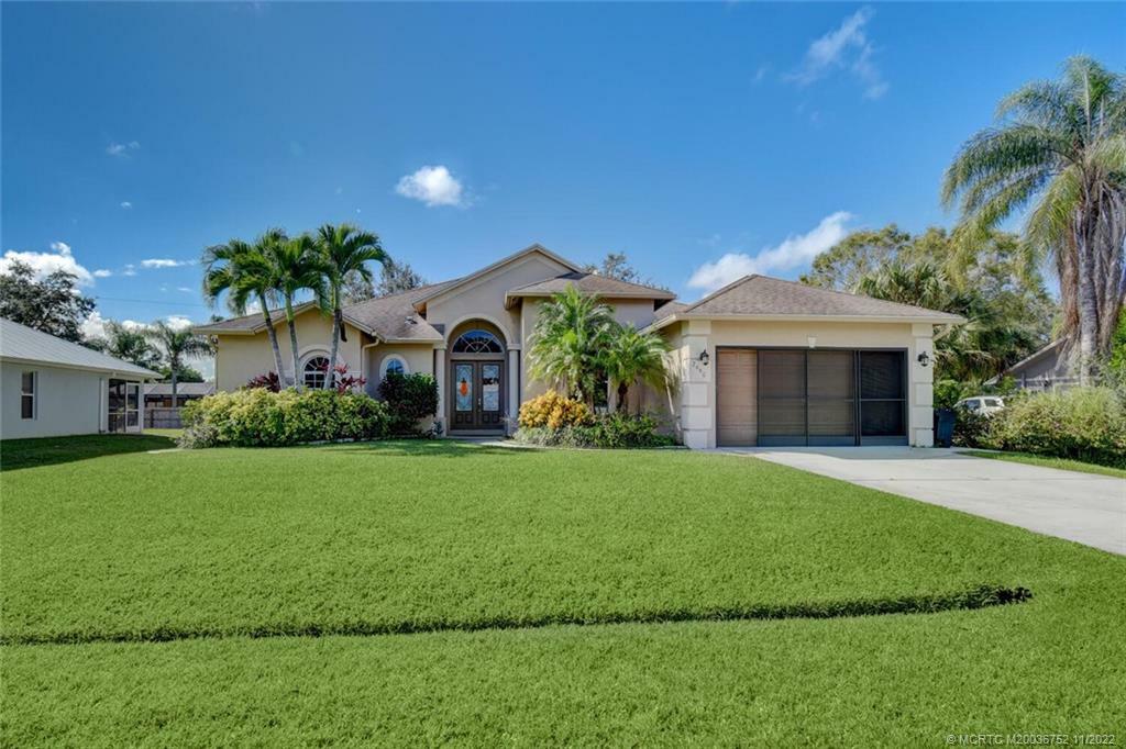 Property Photo:  2450 SW Summit Street  FL 34984 