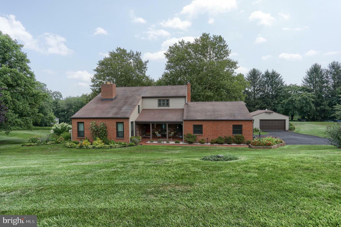 Property Photo: 43 Bonnywick Drive PA 17111