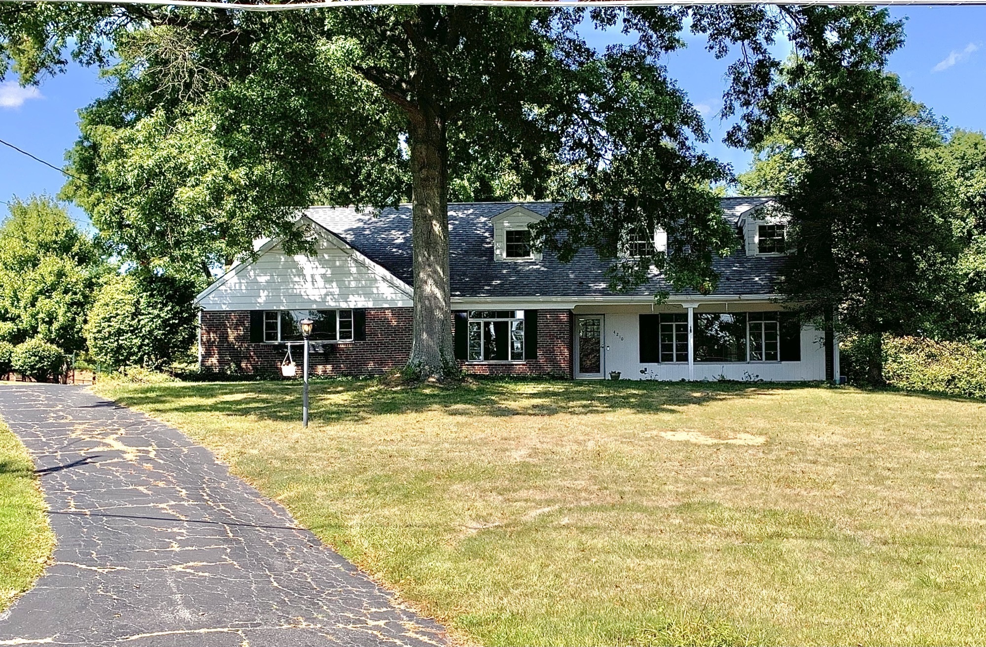 Property Photo: 4210 Hanley Road OH 45247