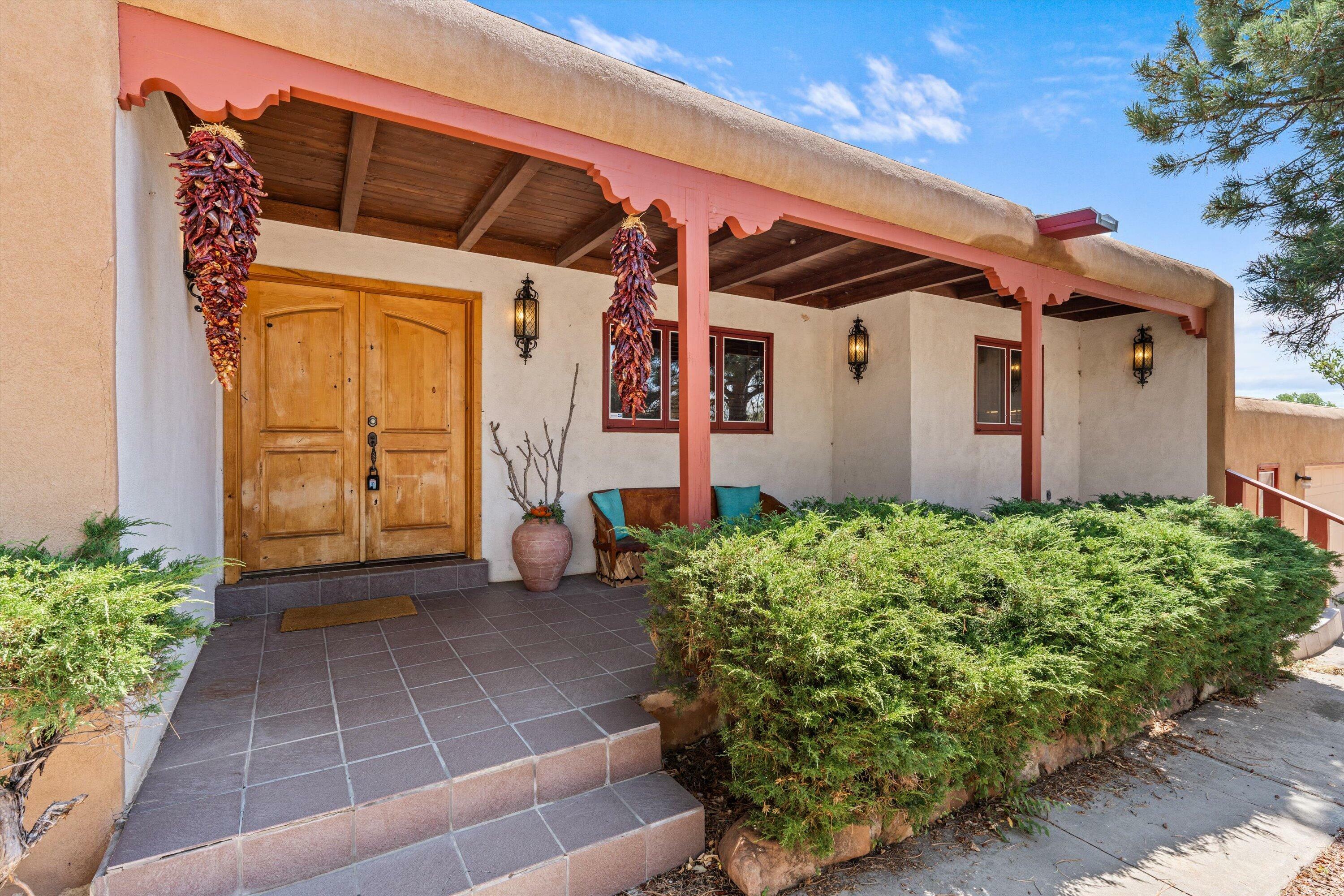 Property Photo:  1417 S Miracerros Lane  NM 87505 