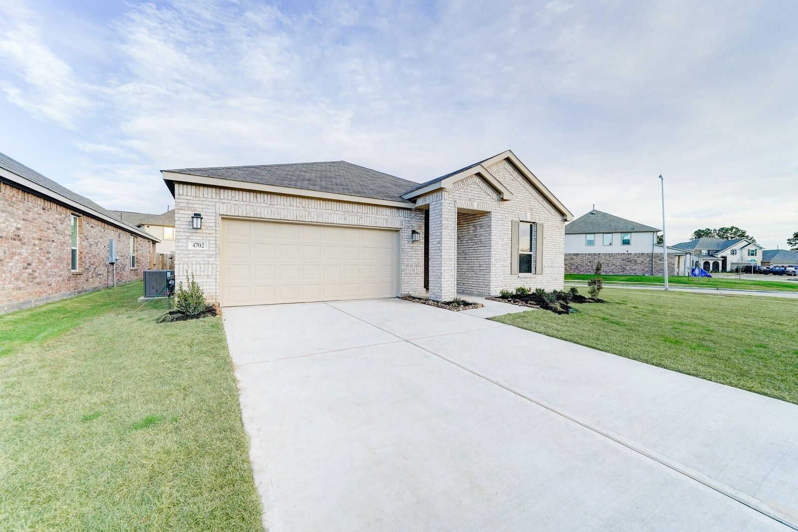 Property Photo: 4702 Emerson Manor Drive TX 77493