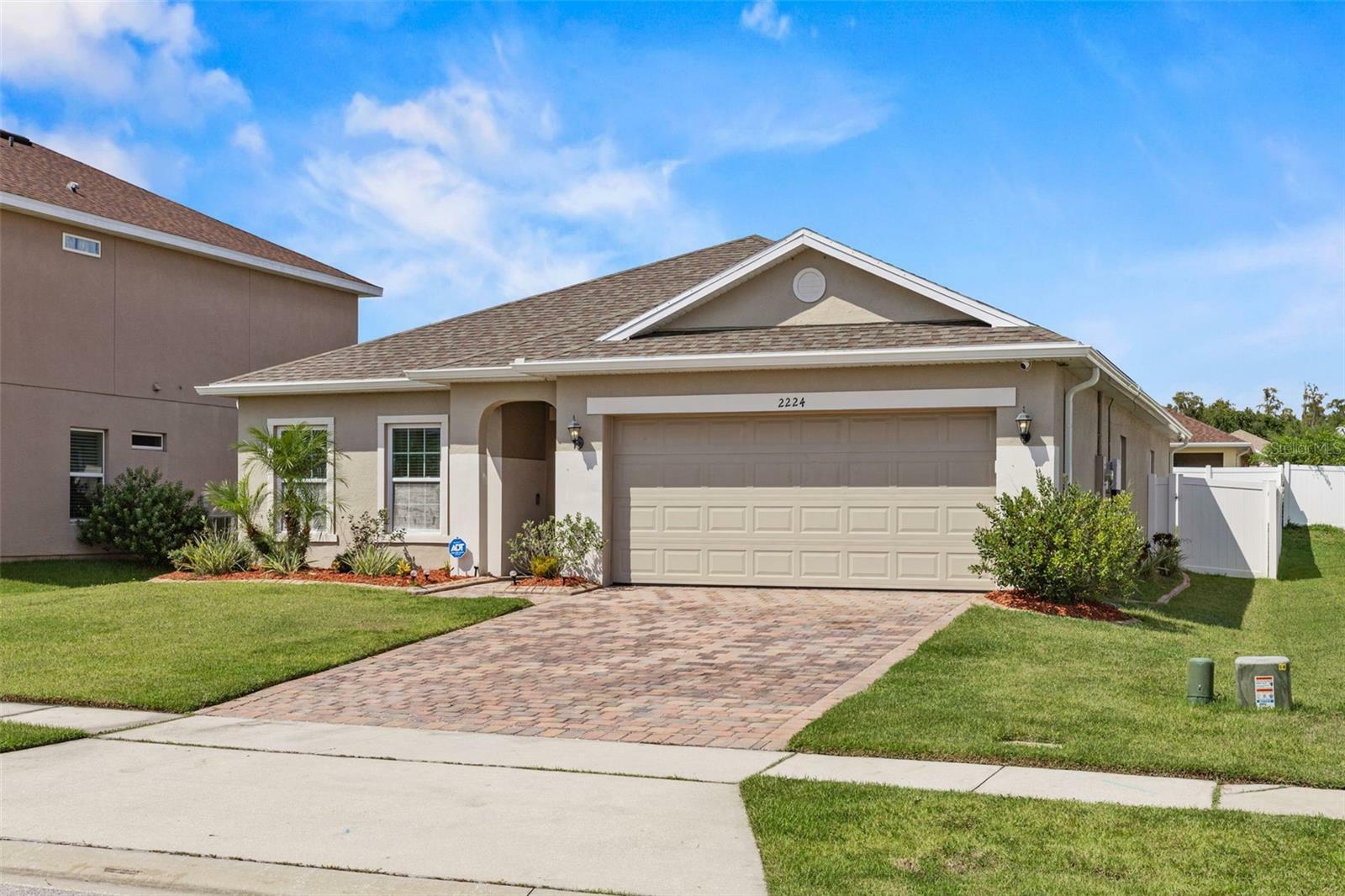 Property Photo:  2224 Taylor Creek Court  FL 34758 