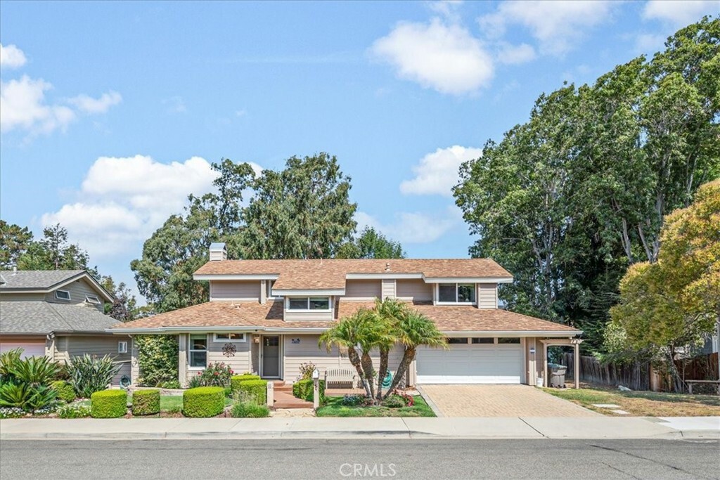 Property Photo:  524 Woodbridge Street  CA 93401 