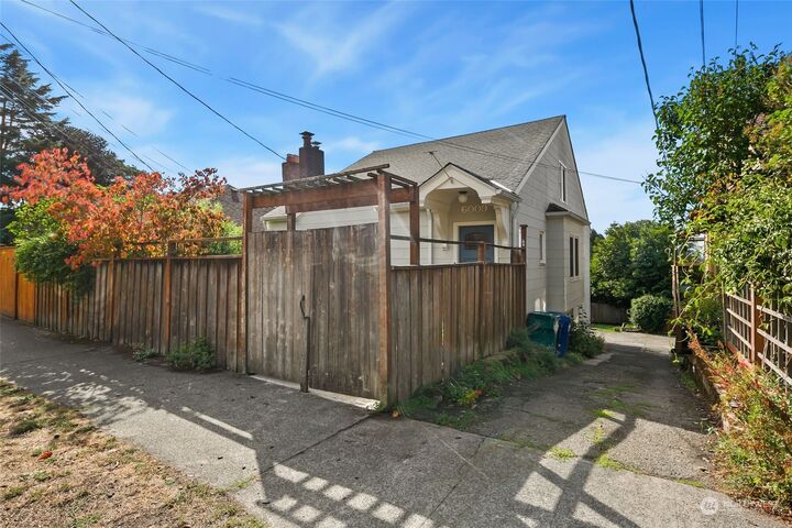 Property Photo:  6009 3rd Avenue NW  WA 98107 