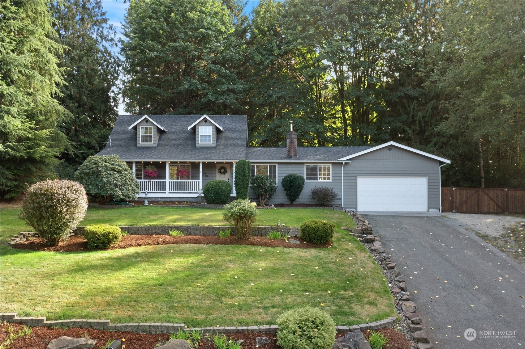 Property Photo: 17706 128th Place SE WA 98290
