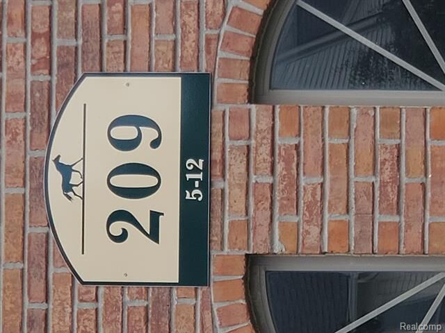 Property Photo:  209 Maplewood  MI 48178 