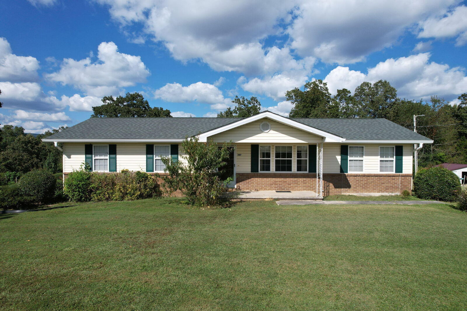 Property Photo: 387 Hobbs Ridge Road TN 37327
