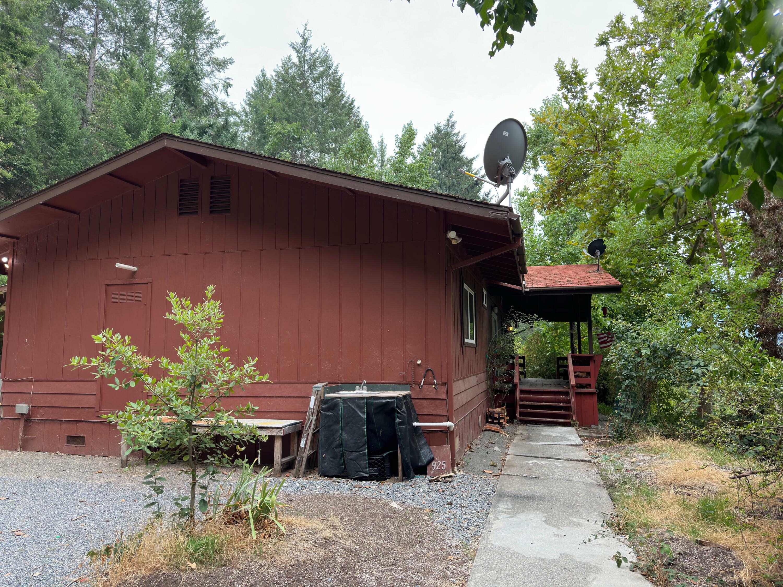 Property Photo:  925 Forest View Drive  CA 95573 