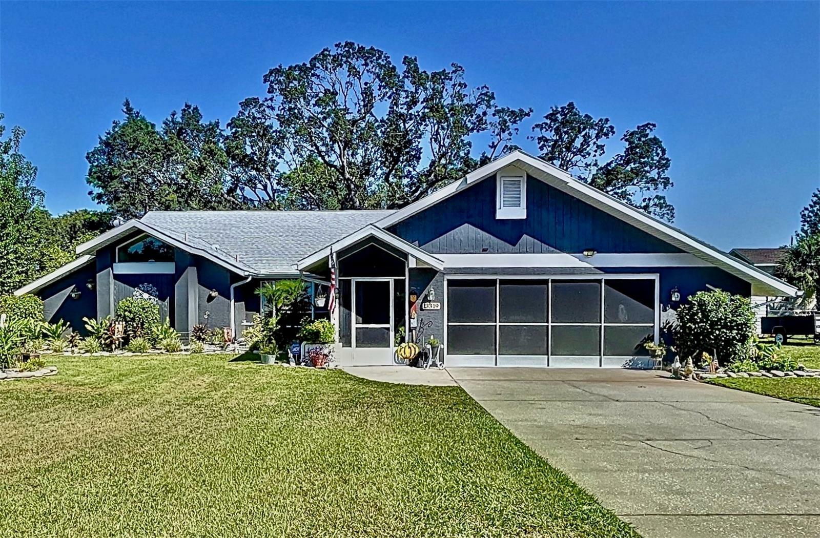 Property Photo:  13319 Don Loop  FL 34609 