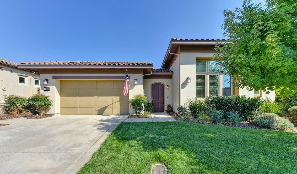 Property Photo: 3009 Vermeer Court CA 95762