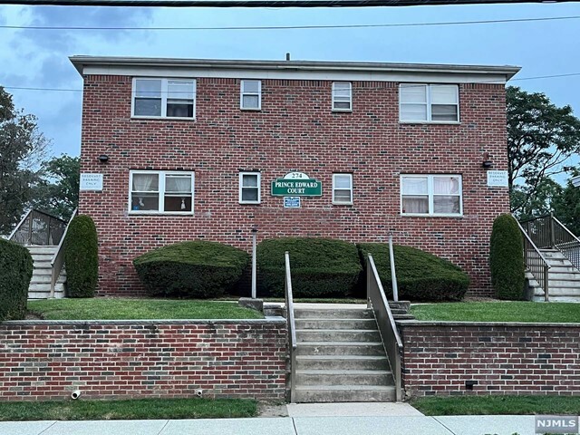 274 Park Street 12  Hackensack NJ 07601 photo