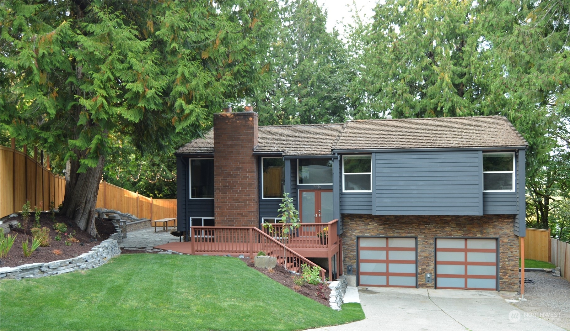 7916 147th Avenue NE  Redmond WA 98052 photo