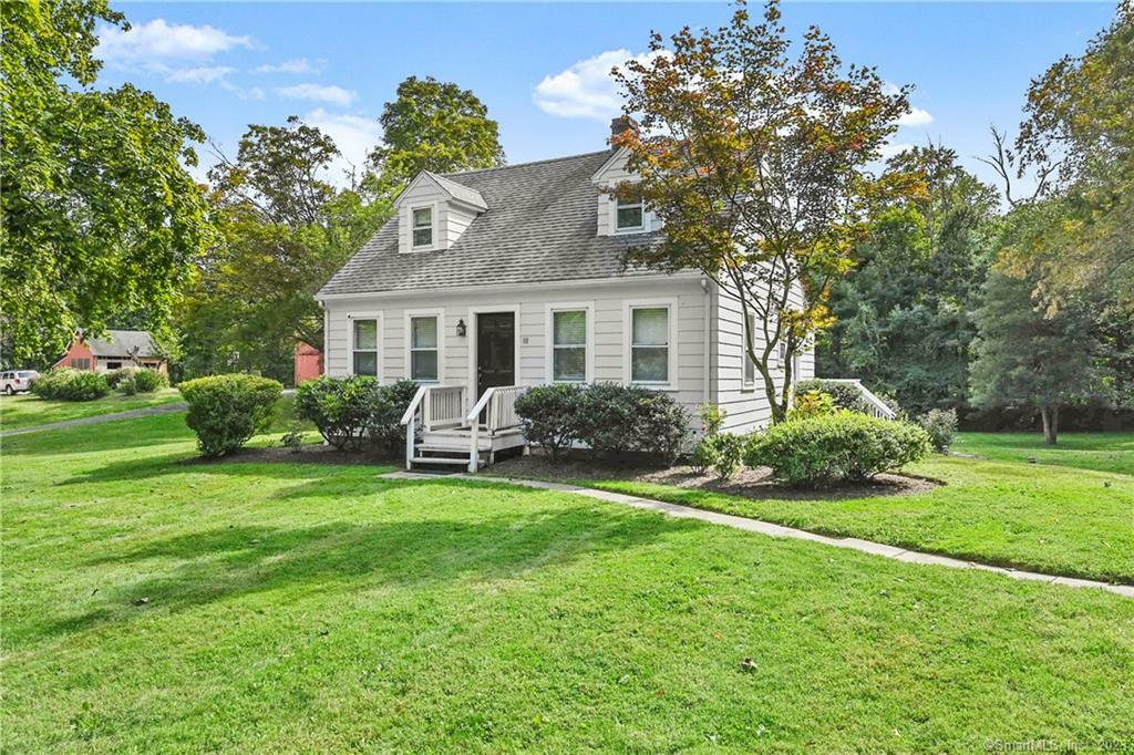 Property Photo:  88 Jelliff Mill Road  CT 06840 