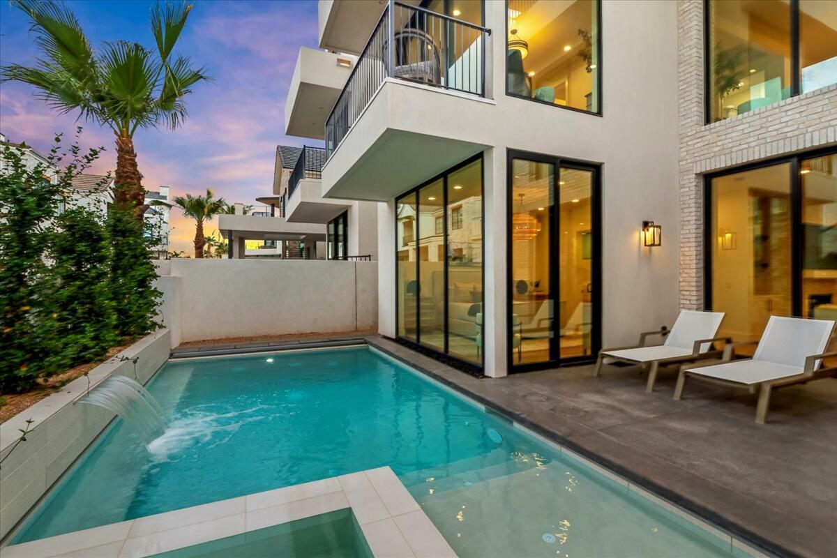 Property Photo: 5327 S Pura Ln UT 84790