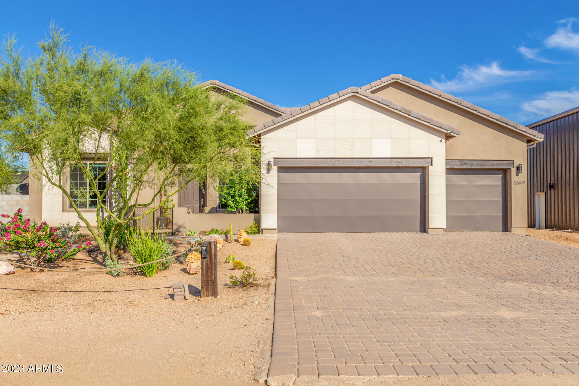 Property Photo:  32607 N 64th Street  AZ 85331 